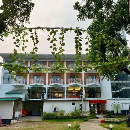 Shada Pathor Hotel & Resort Companiganj Екстериор снимка