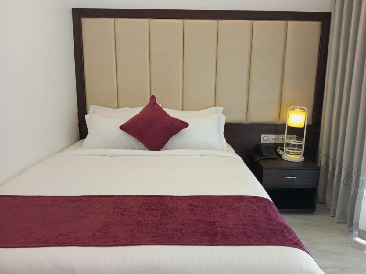 Shada Pathor Hotel & Resort Companiganj Екстериор снимка