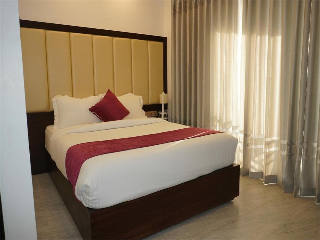 Shada Pathor Hotel & Resort Companiganj Екстериор снимка