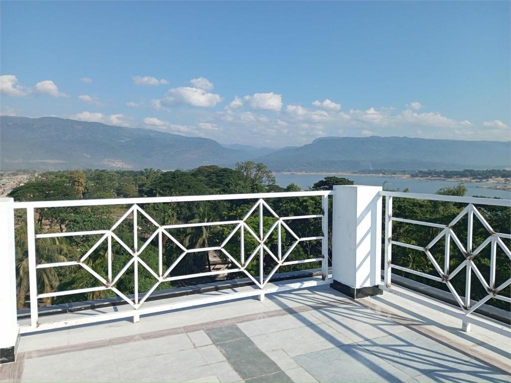 Shada Pathor Hotel & Resort Companiganj Екстериор снимка